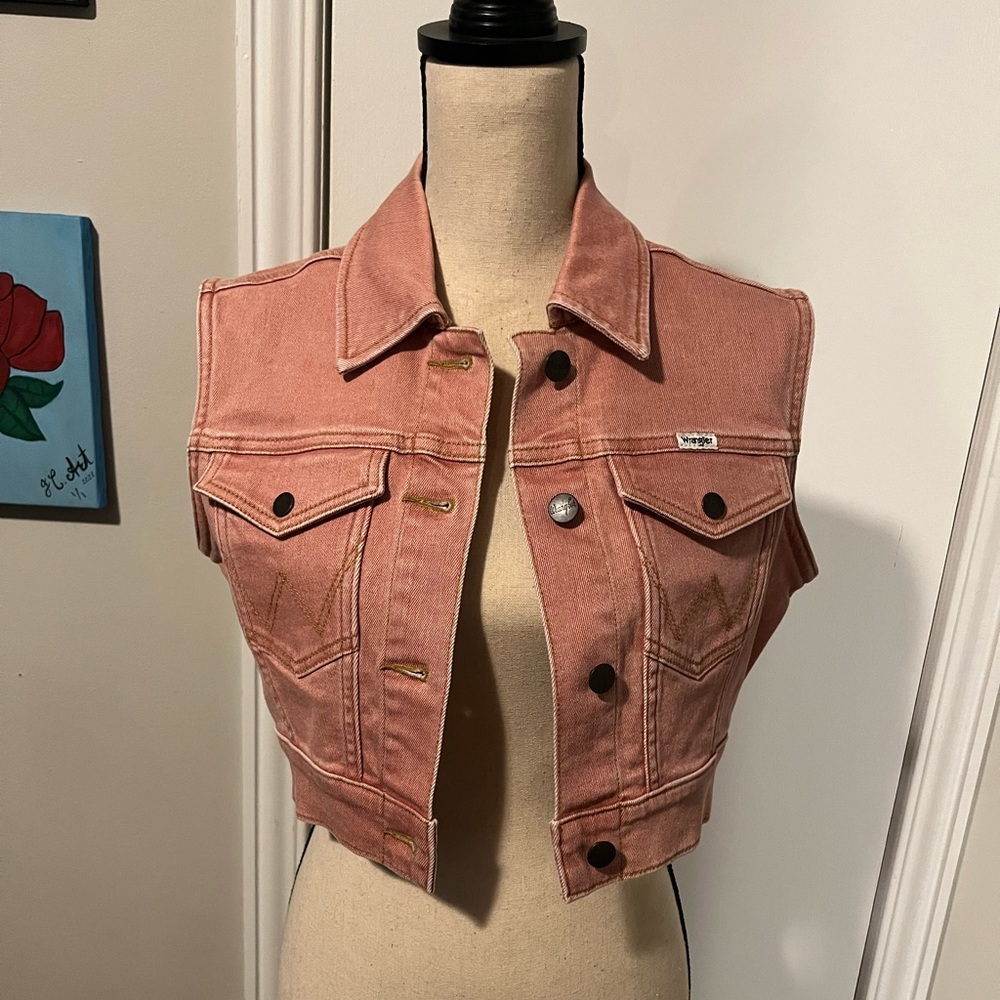 Wrangler Women’s Barbie Pink Denim Vest Size Small